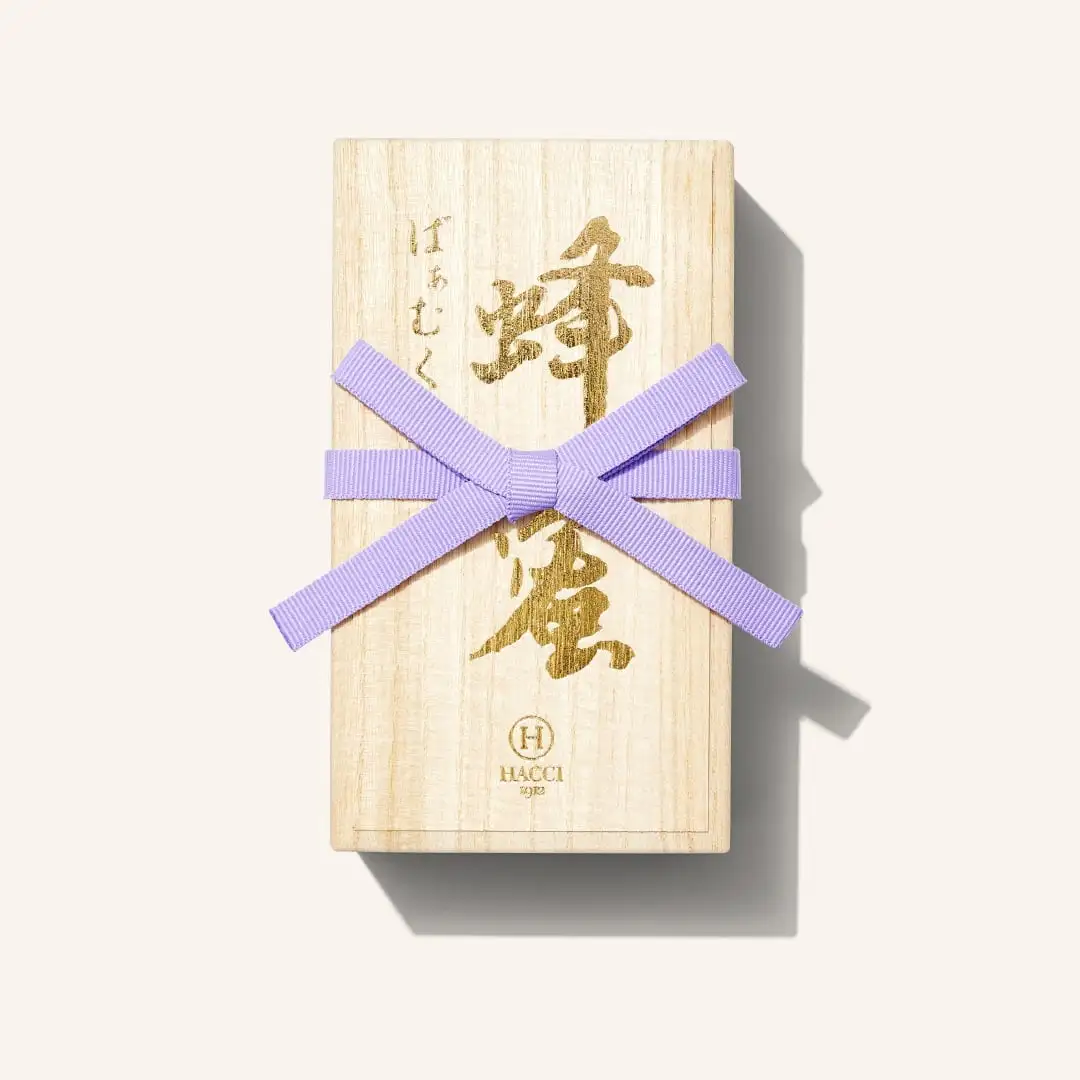 【予約】はちみつバウムクーヘン（風呂敷：こうばい）(結び紐：ふじ)