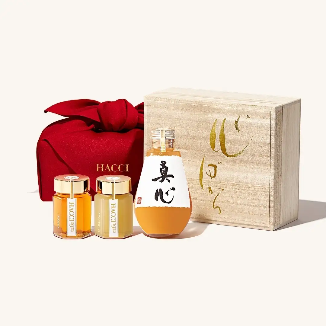 桐箱ドリンクセット（はちみつ飲料、はちみつ2本）(風呂敷：べに)